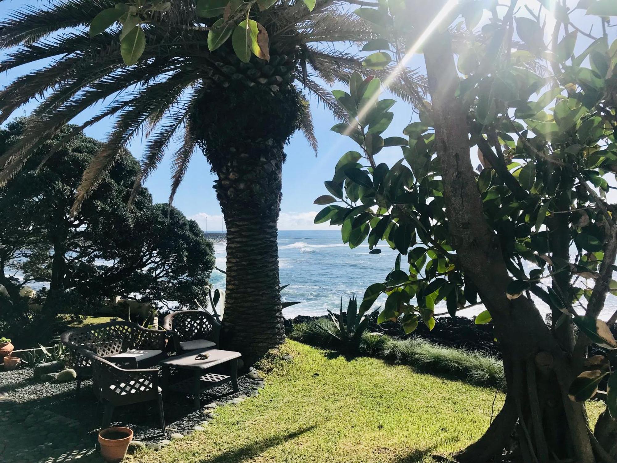 A Villa By The Sea Bed & Breakfast Vila Franca do Campo Exterior photo