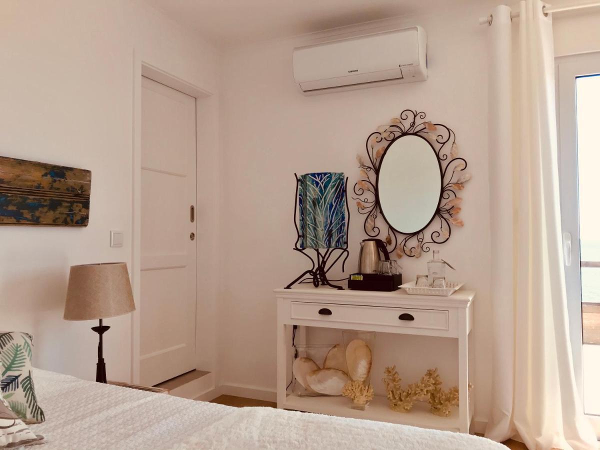 A Villa By The Sea Bed & Breakfast Vila Franca do Campo Exterior photo