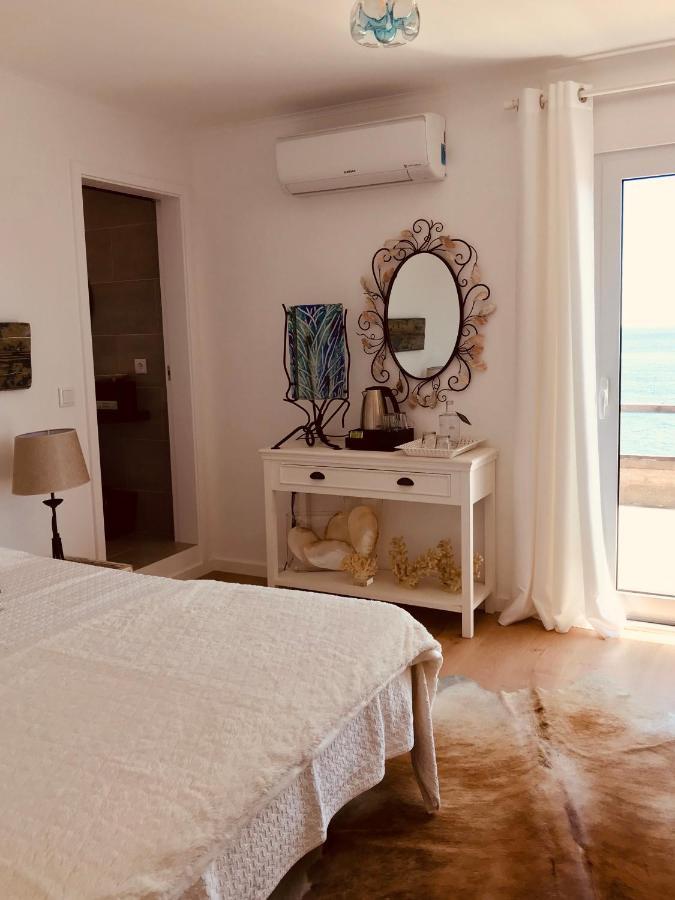 A Villa By The Sea Bed & Breakfast Vila Franca do Campo Exterior photo